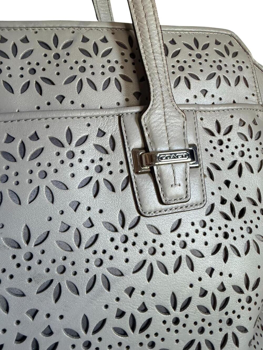 Coach Taylor Eyelet Carryall Tote Bag Light Gray Leather Floral Perforated - Picture 3 of 14